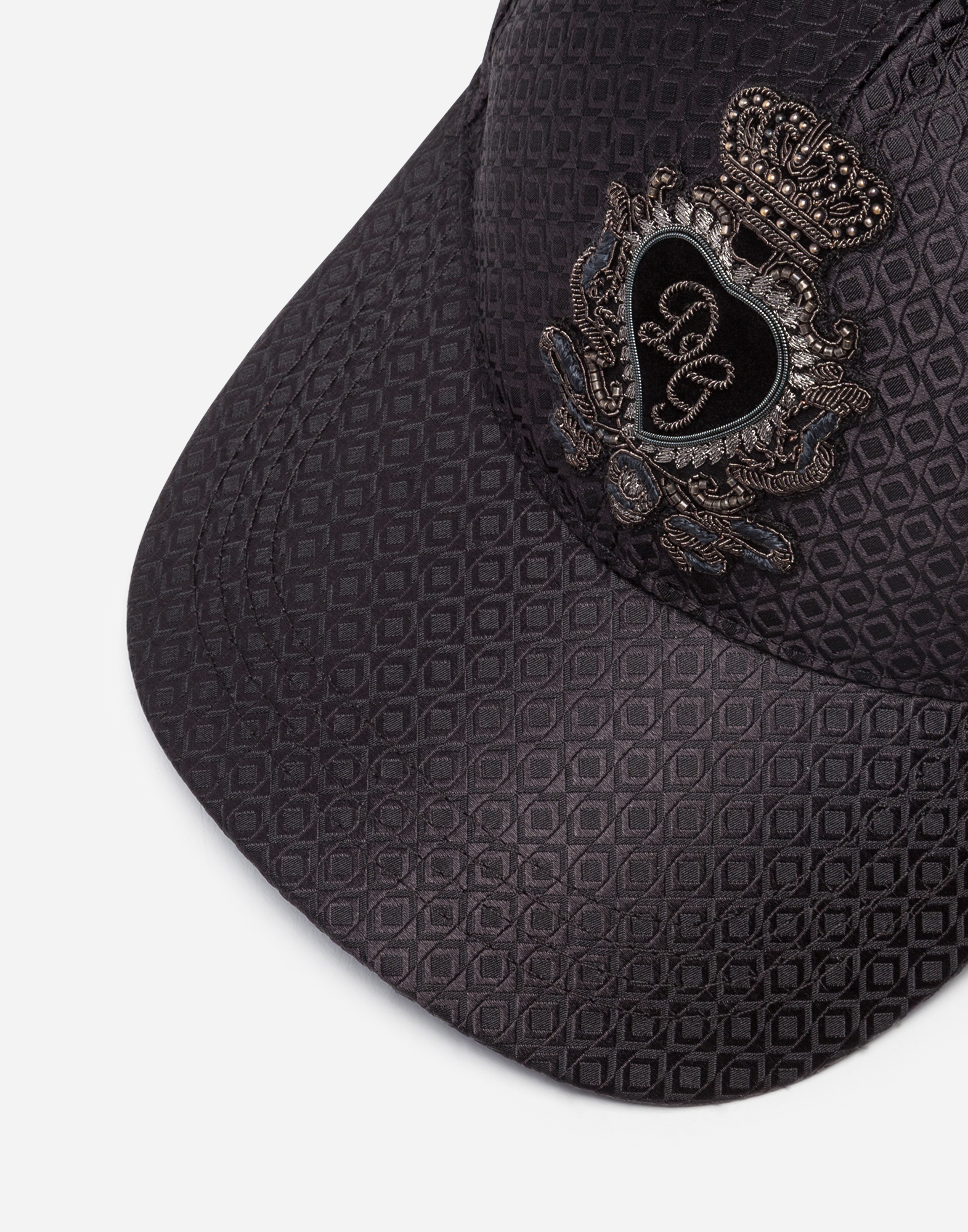 Baseball cap in jacquard silk with patch