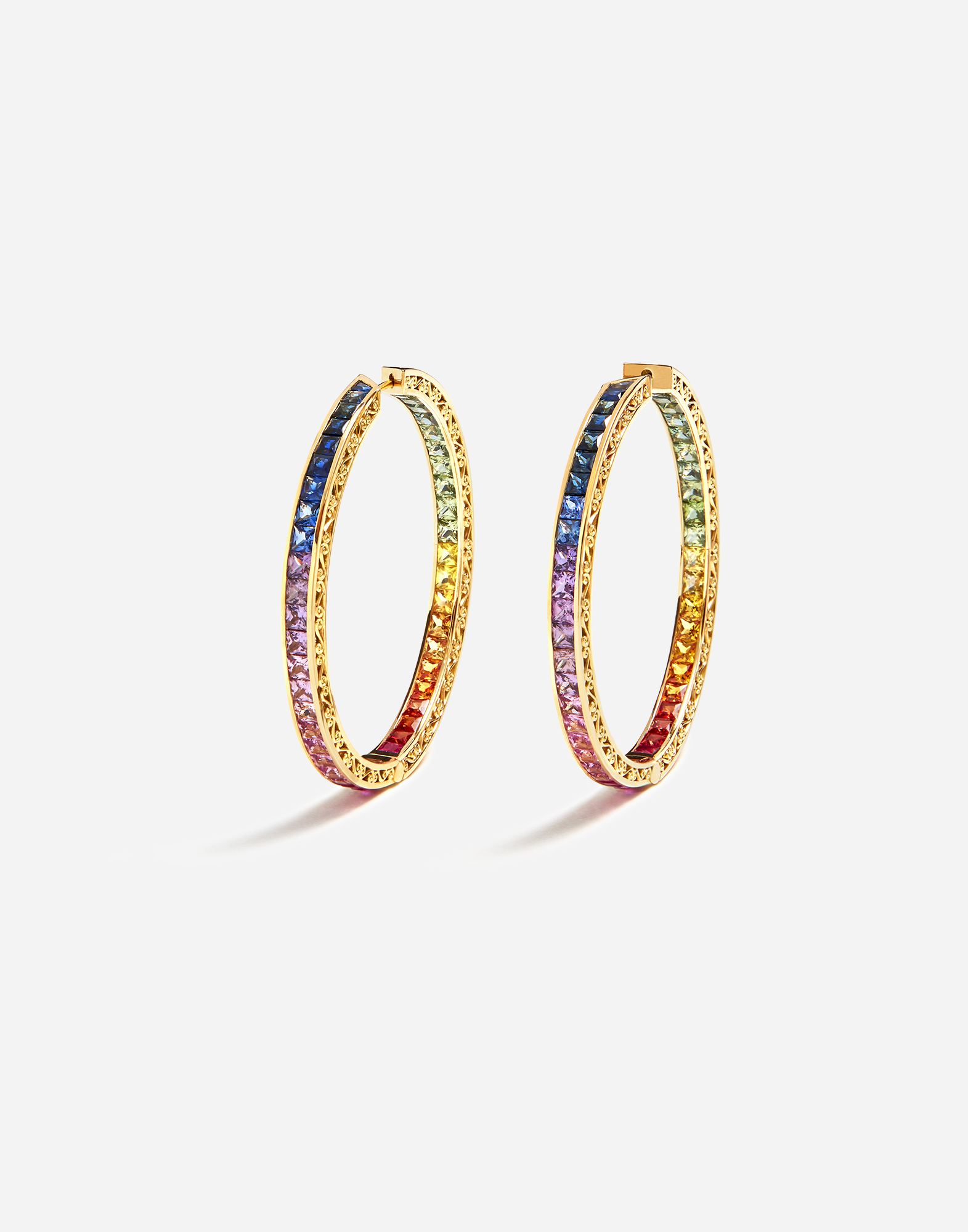 Multi-colored sapphire hoop earrings in Gold