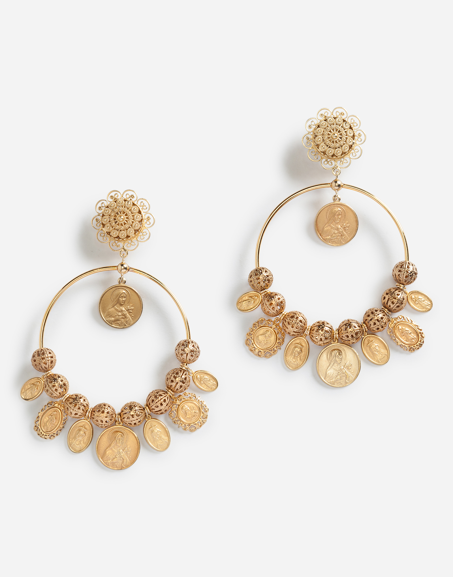 Pendant earrings in Gold