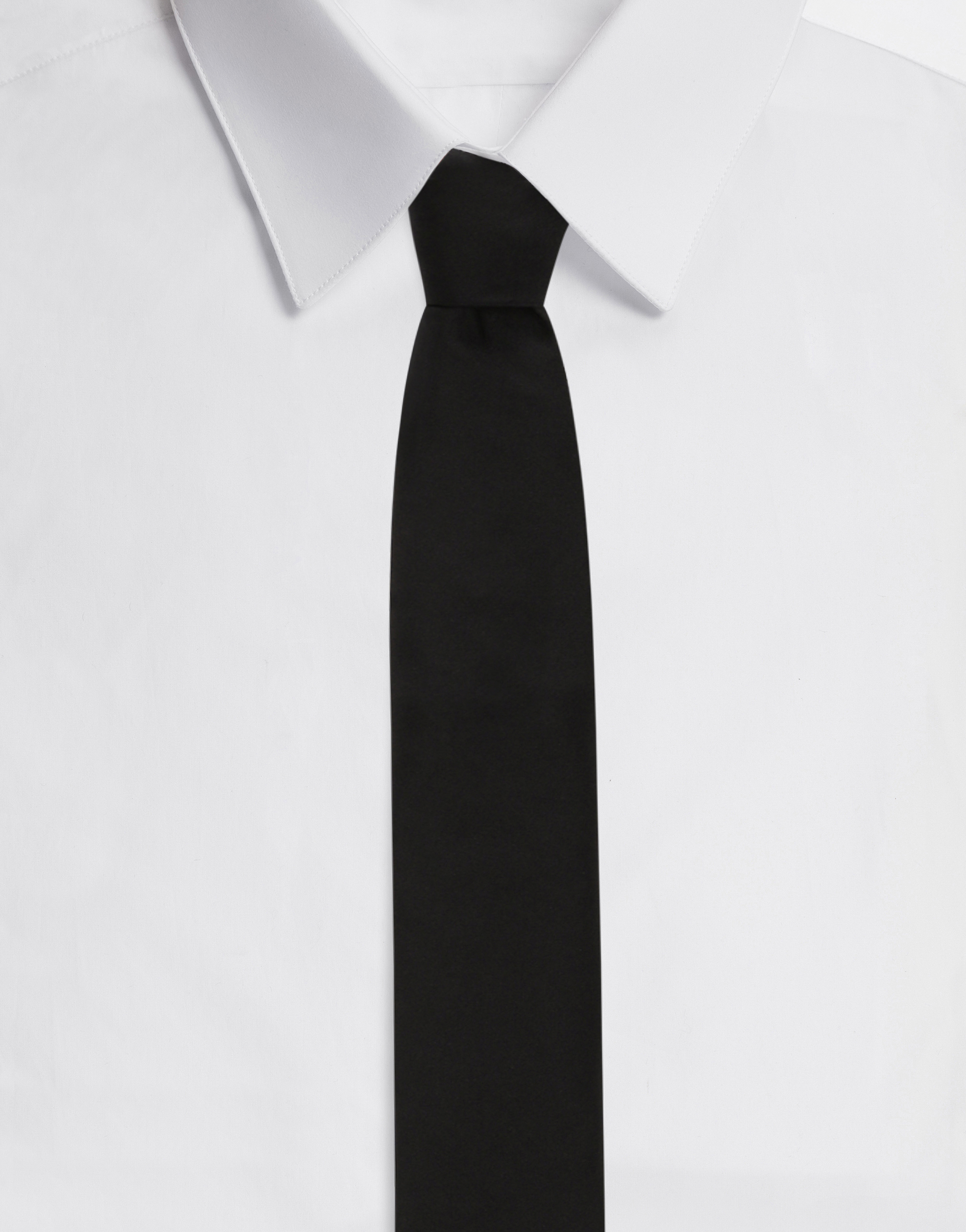 6-cm silk blade tie with DG logo embroidery in Black