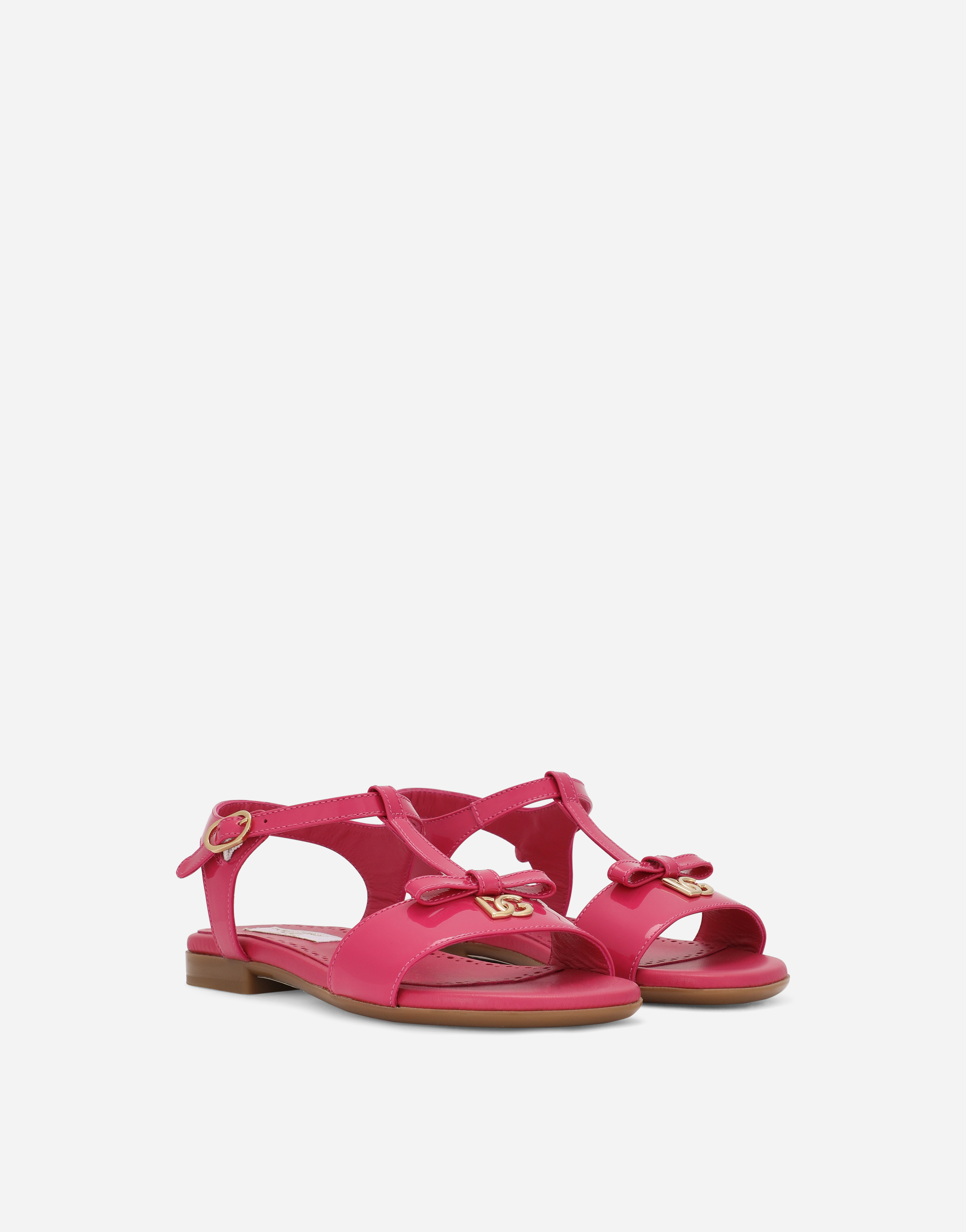 女童粉红DG 金属徽标漆皮凉鞋| Dolce&Gabbana®
