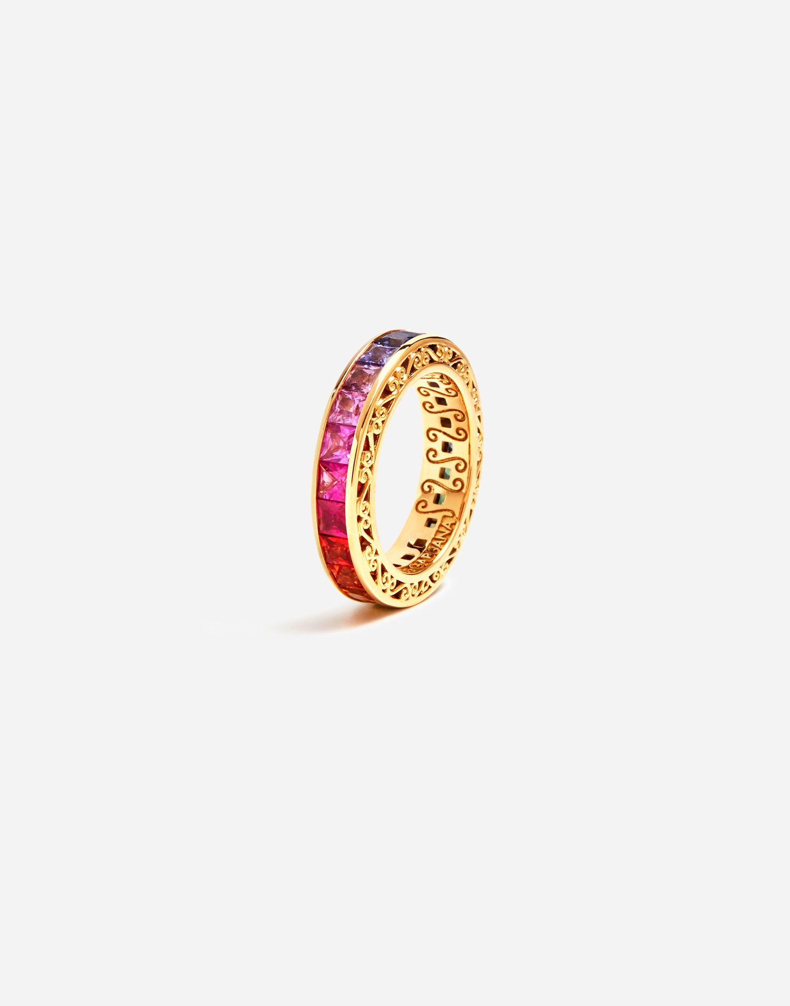 Multicolor sapphire wedding ring in Gold