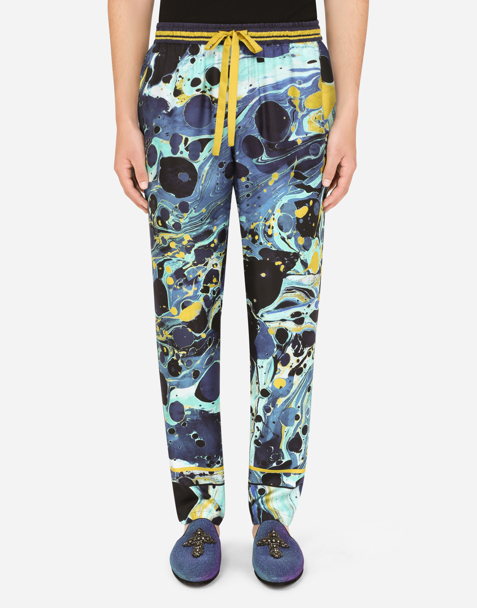 Silk jogging pants with blue marbled print in Multicolor