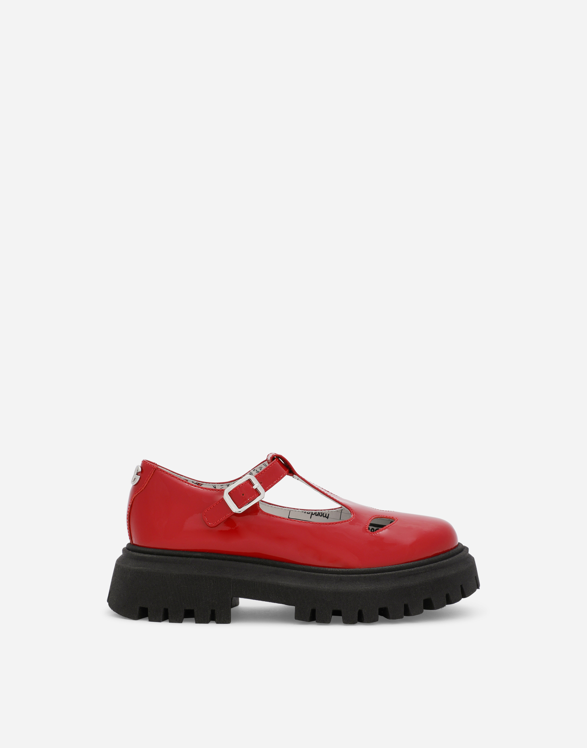 Two-hole patent leather ballet flats in Red