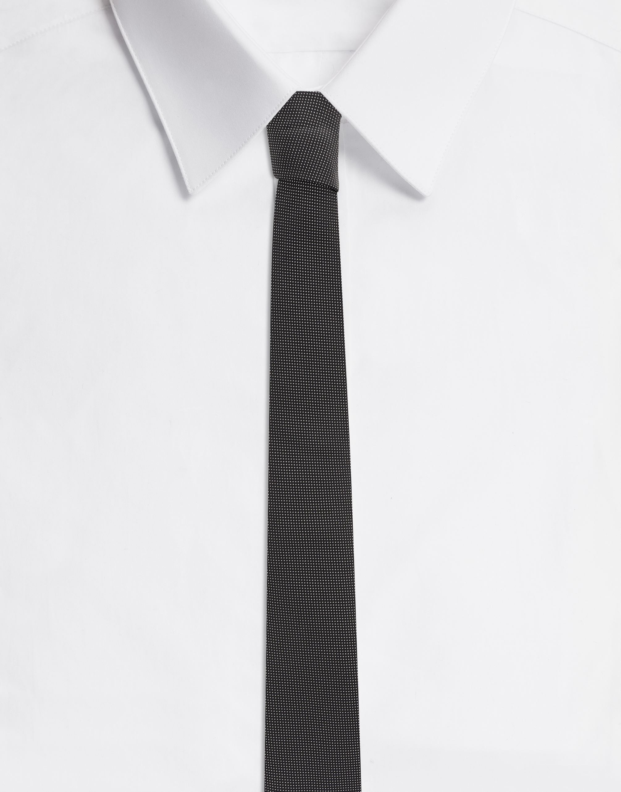 Silk jacquard tie in Black
