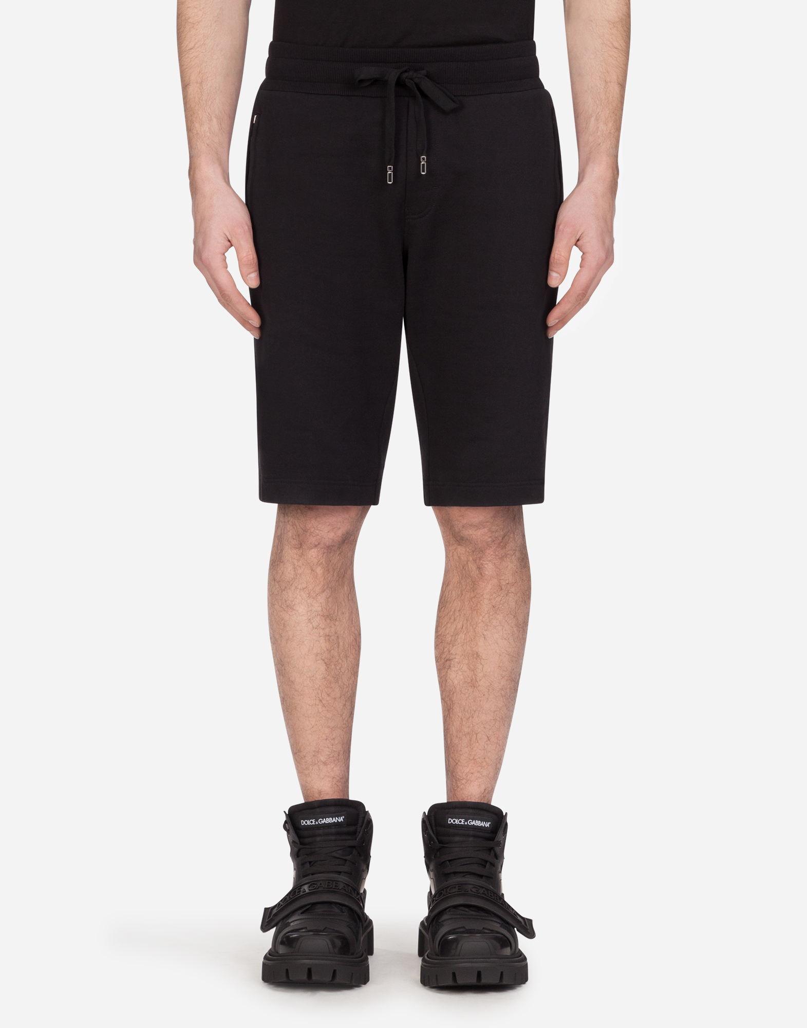 Cotton jogging shorts with patch in Black
