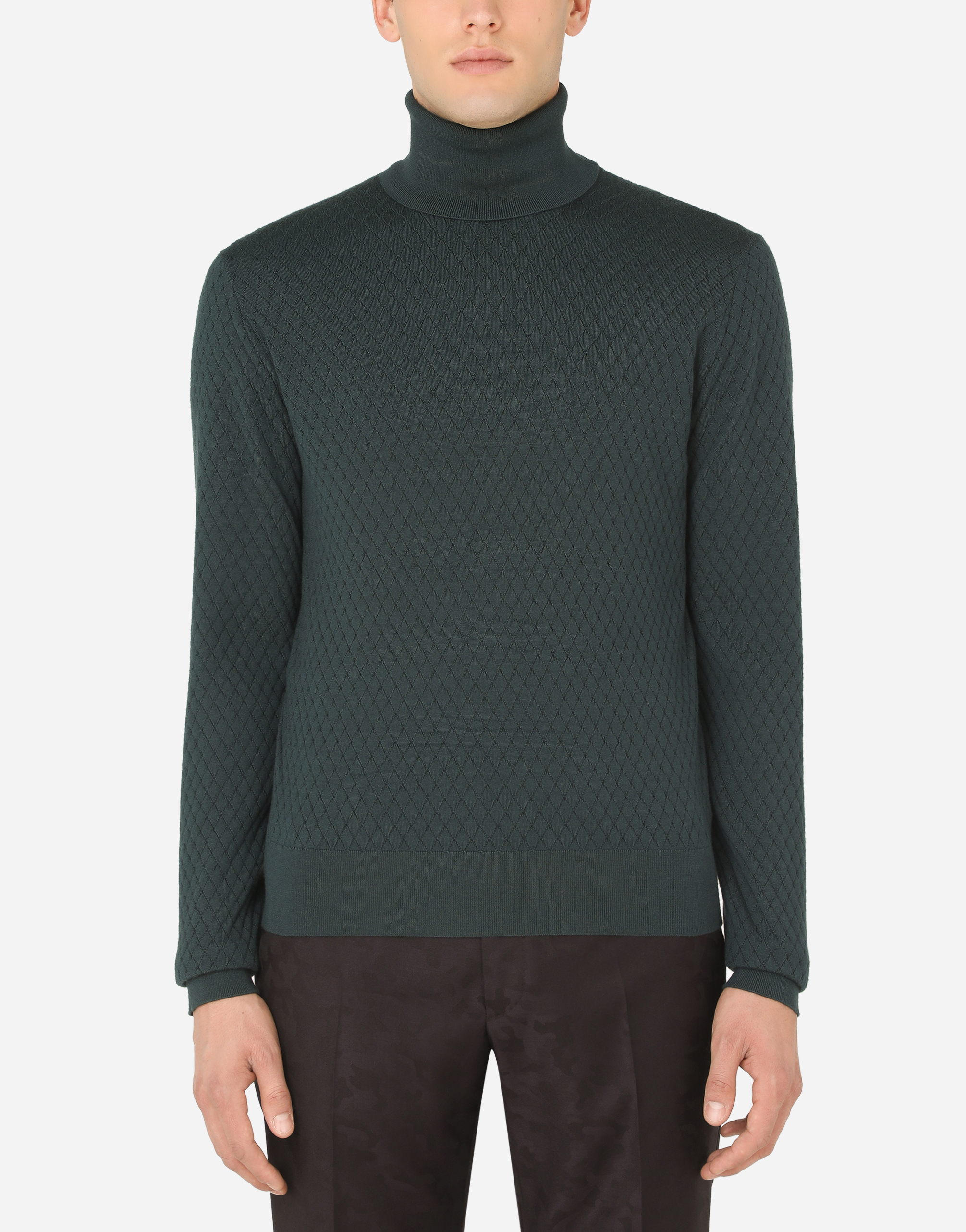 Cashmere and silk turtle-neck sweater in Green