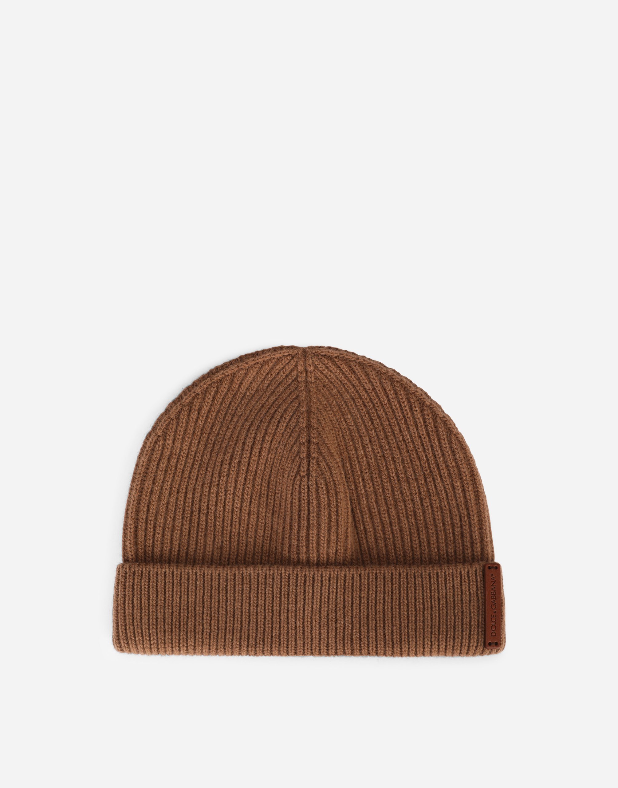 Knit wool hat with leather logo in Beige
