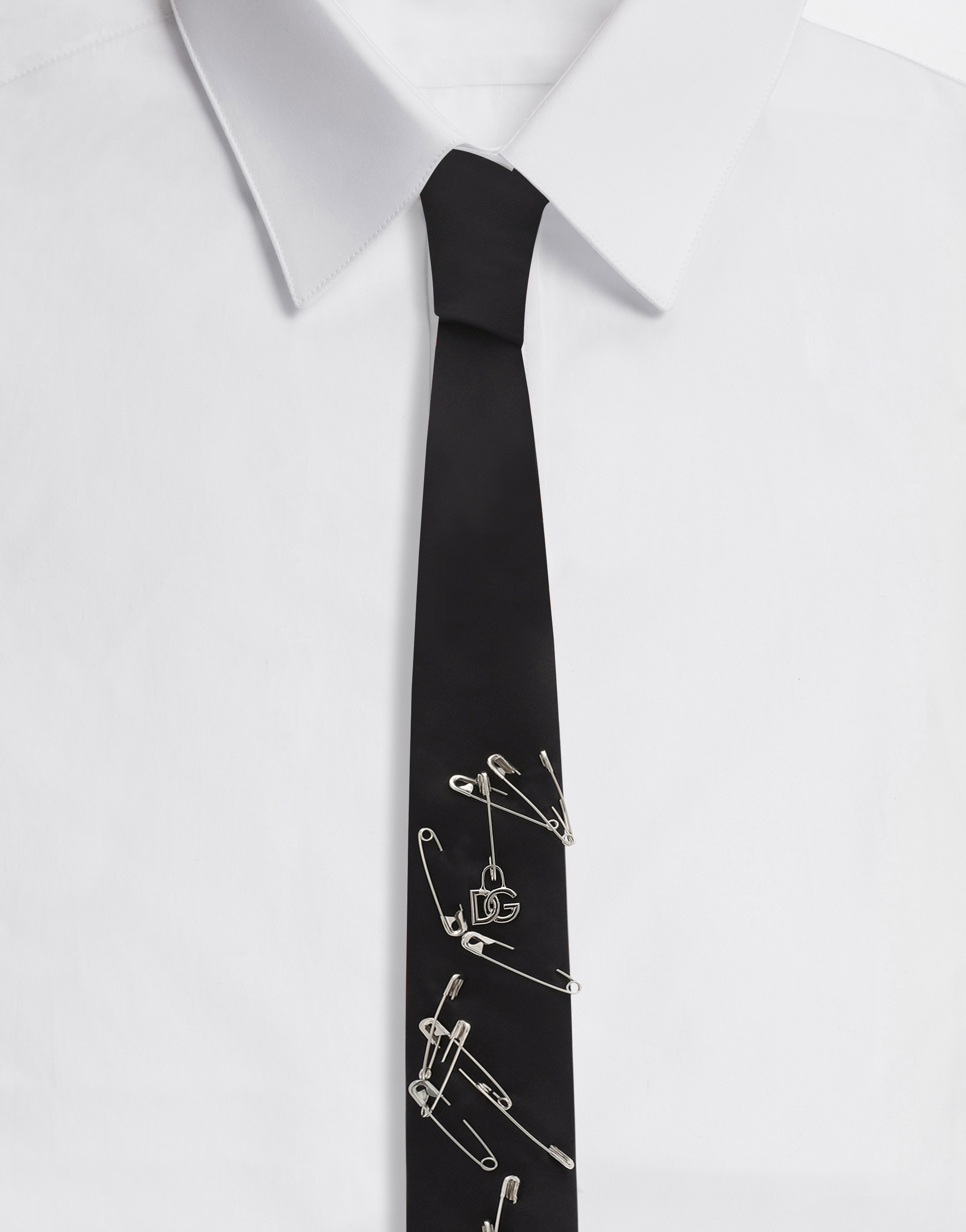 6-cm silk blade tie with safety pins in Black
