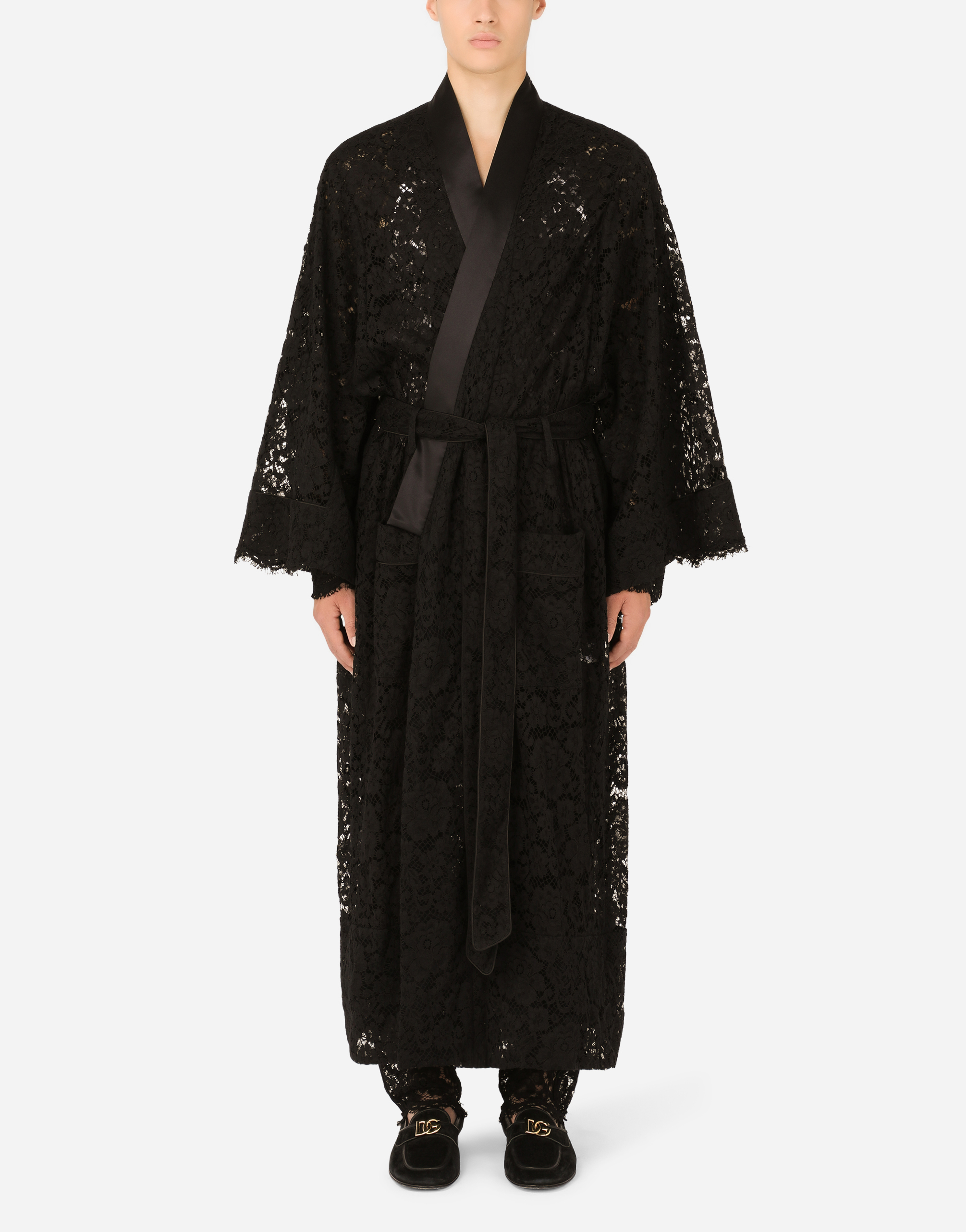 Lace robe in Black
