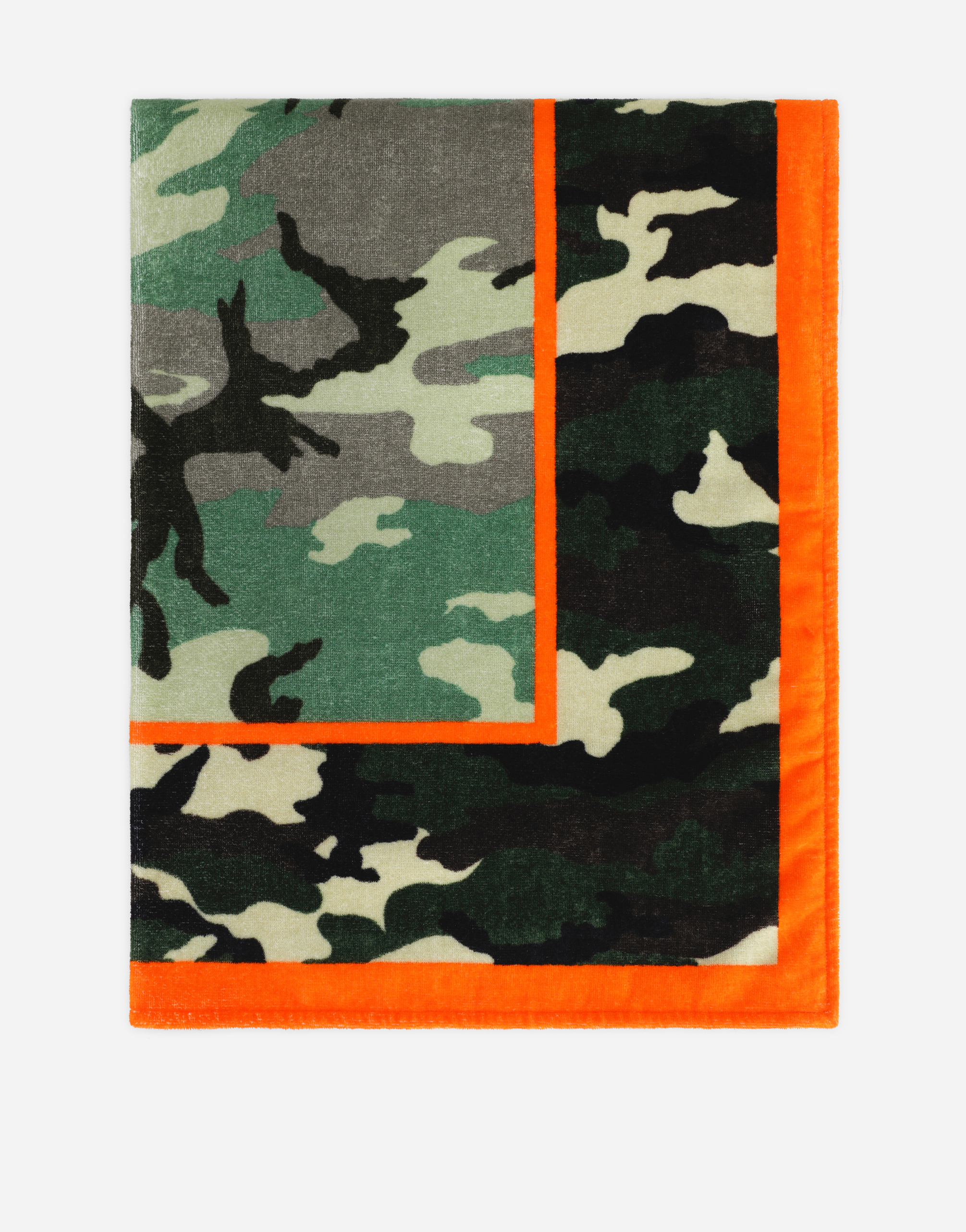 Camouflage-print terrycloth beach towel in Multicolor