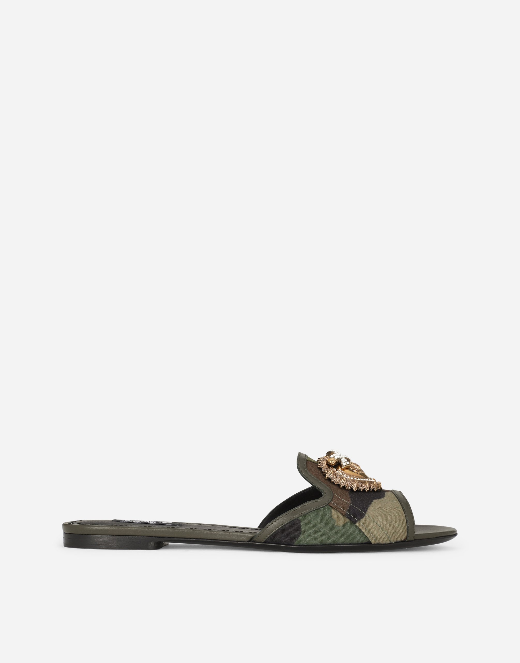Devotion slides in camouflage patchwork in Multicolor